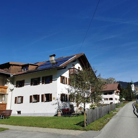 Rosa'S Ferienhaus Ferienwohnung Rote Flueh Grän Exteriör bild