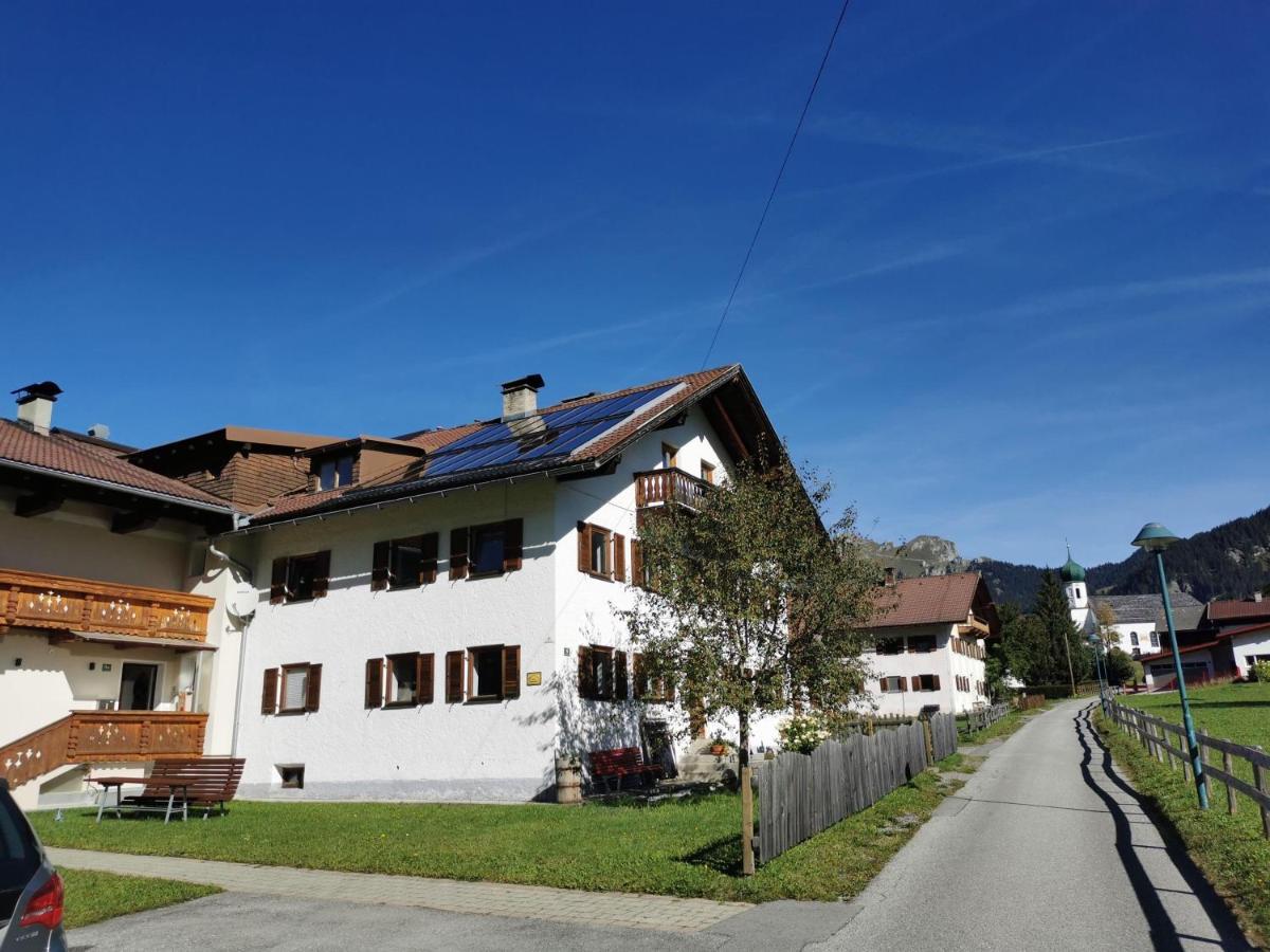 Rosa'S Ferienhaus Ferienwohnung Rote Flueh Grän Exteriör bild